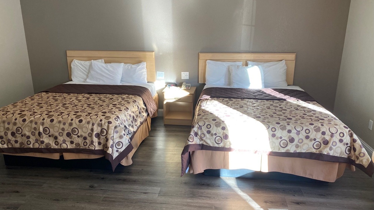 Photo of Bedroom in North Junior College Neighborhood Association