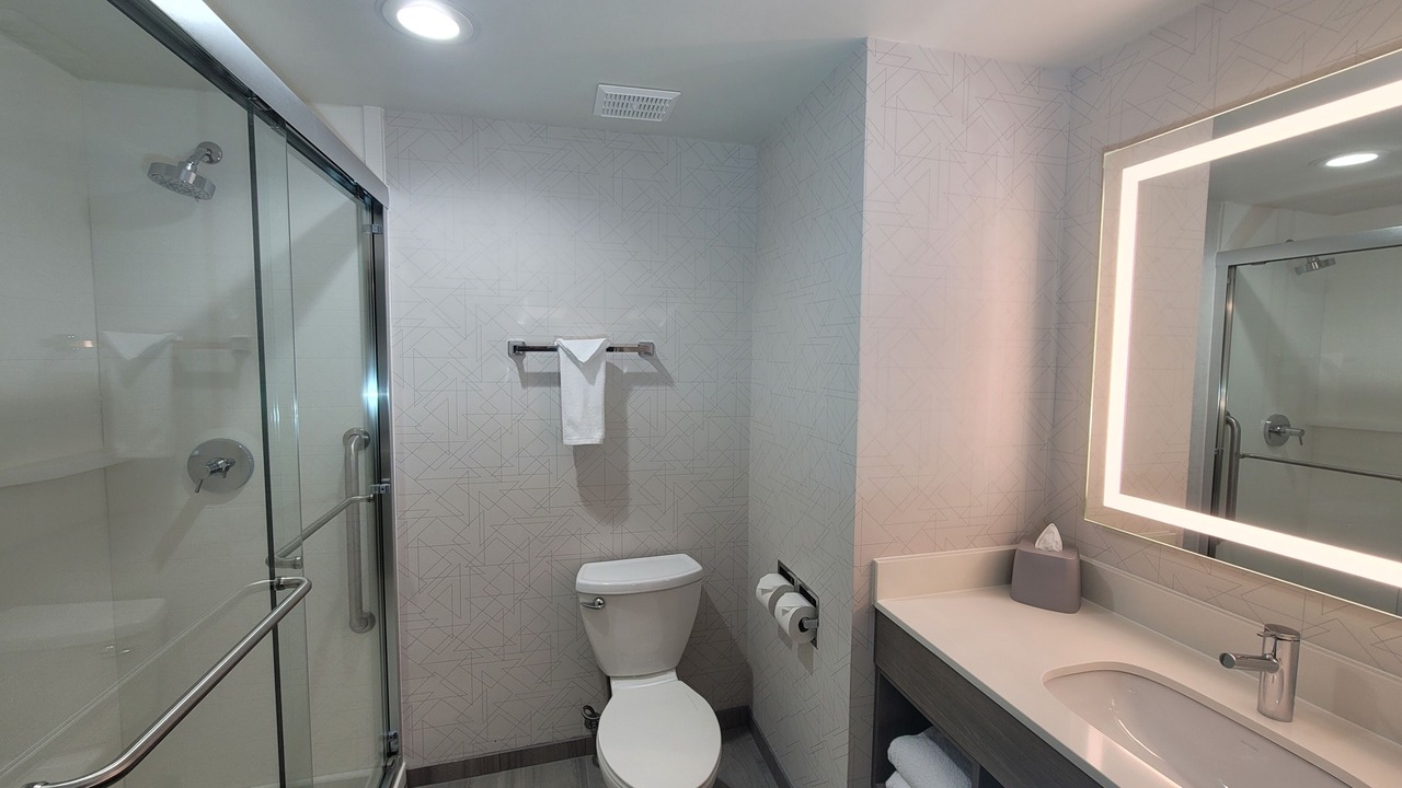 Photo of Bathroom in Lincoln Acres