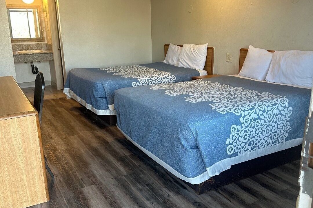 Photo of Bedroom in Oildale