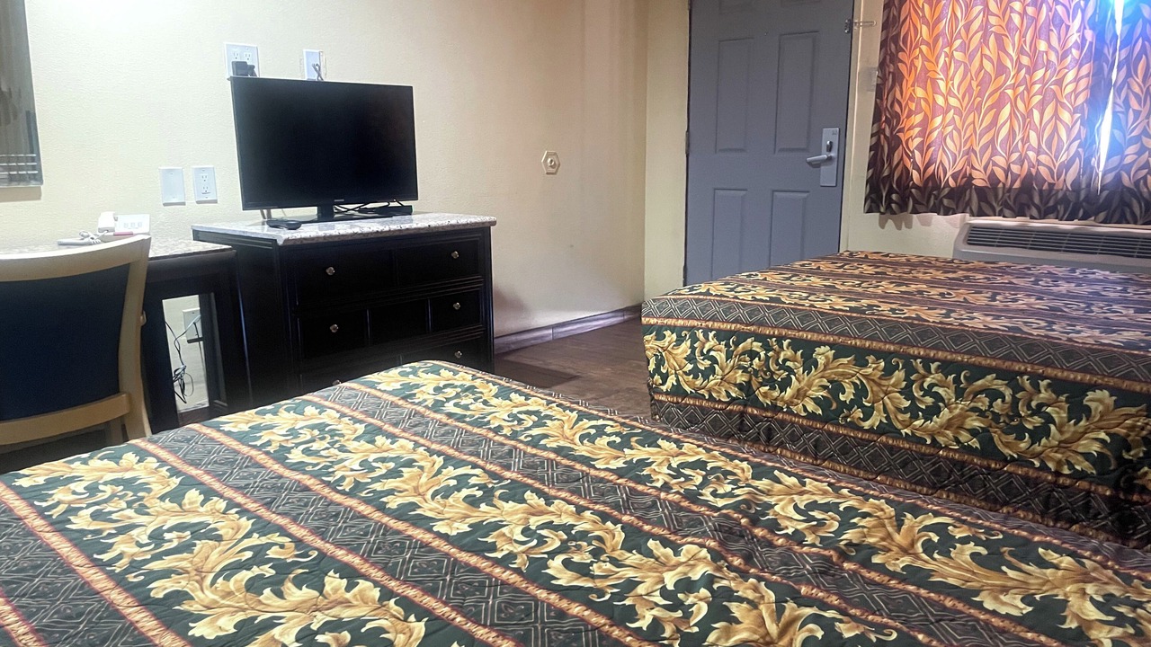 Photo of Bedroom in Los Banos
