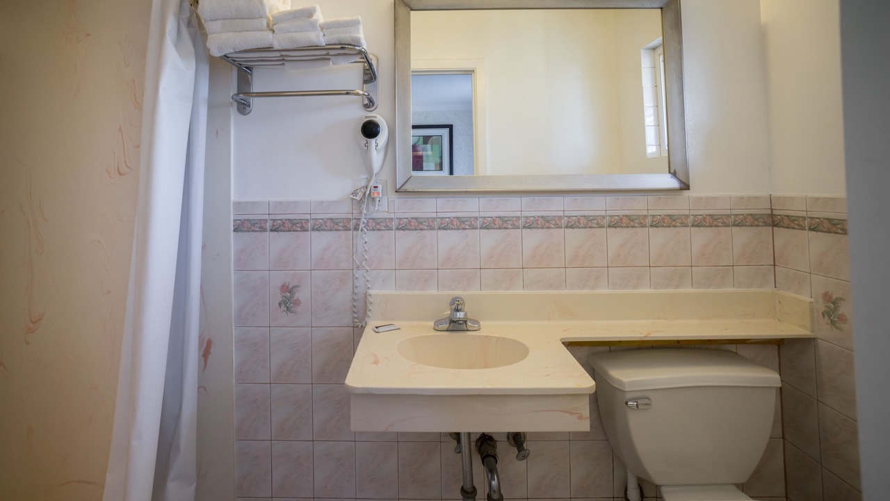 Photo of Bathroom in South San Francisco