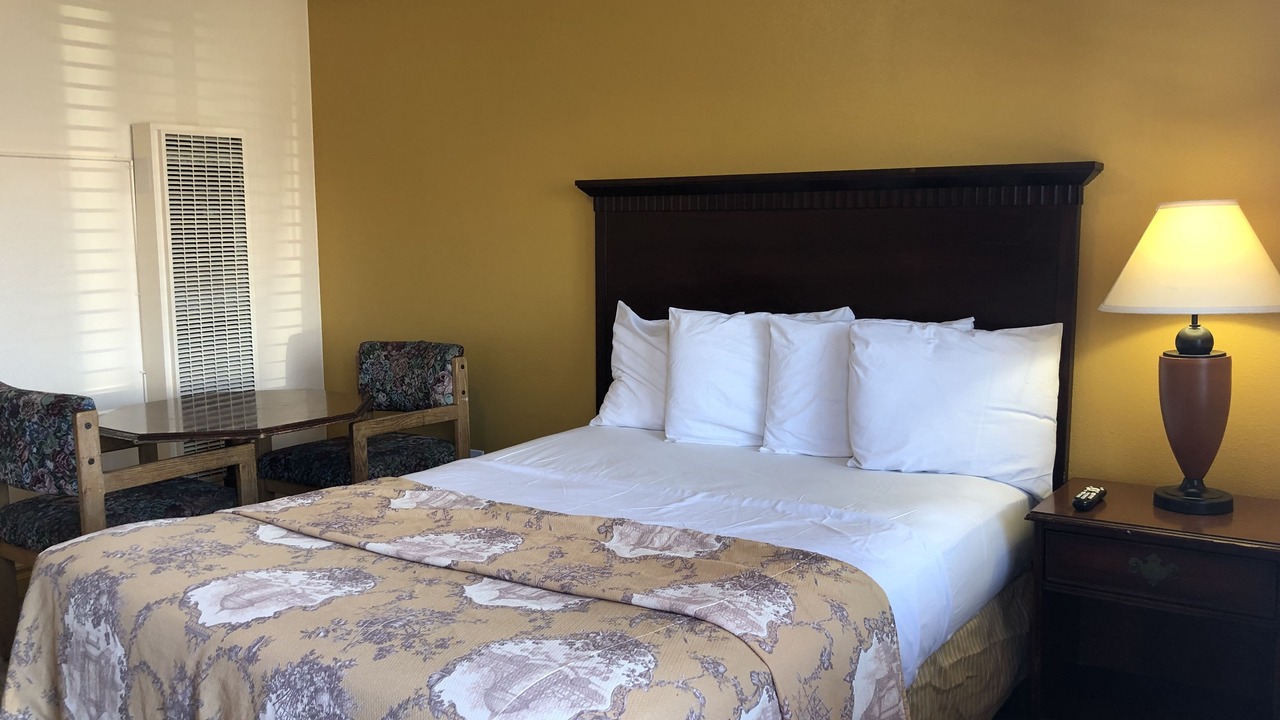 Photo of Bedroom in Downtown