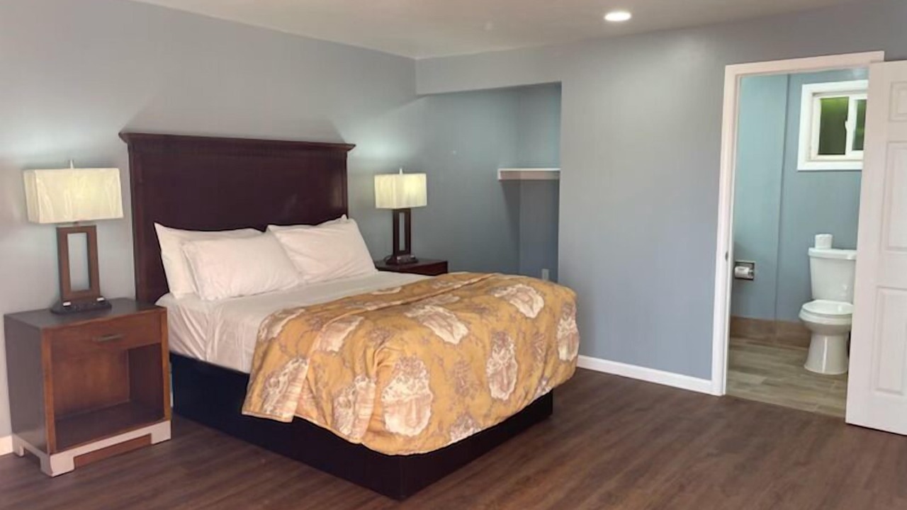 Photo of Bedroom in Downtown