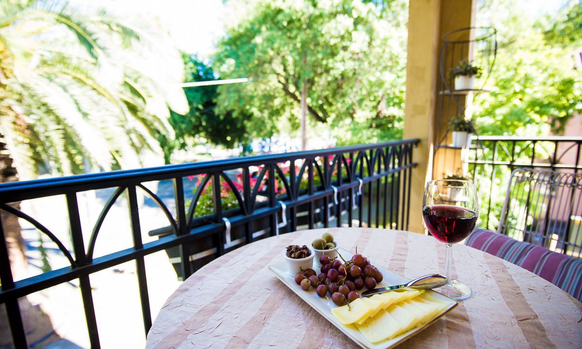 Photo of Patio Balcony in Downtown Sacramento