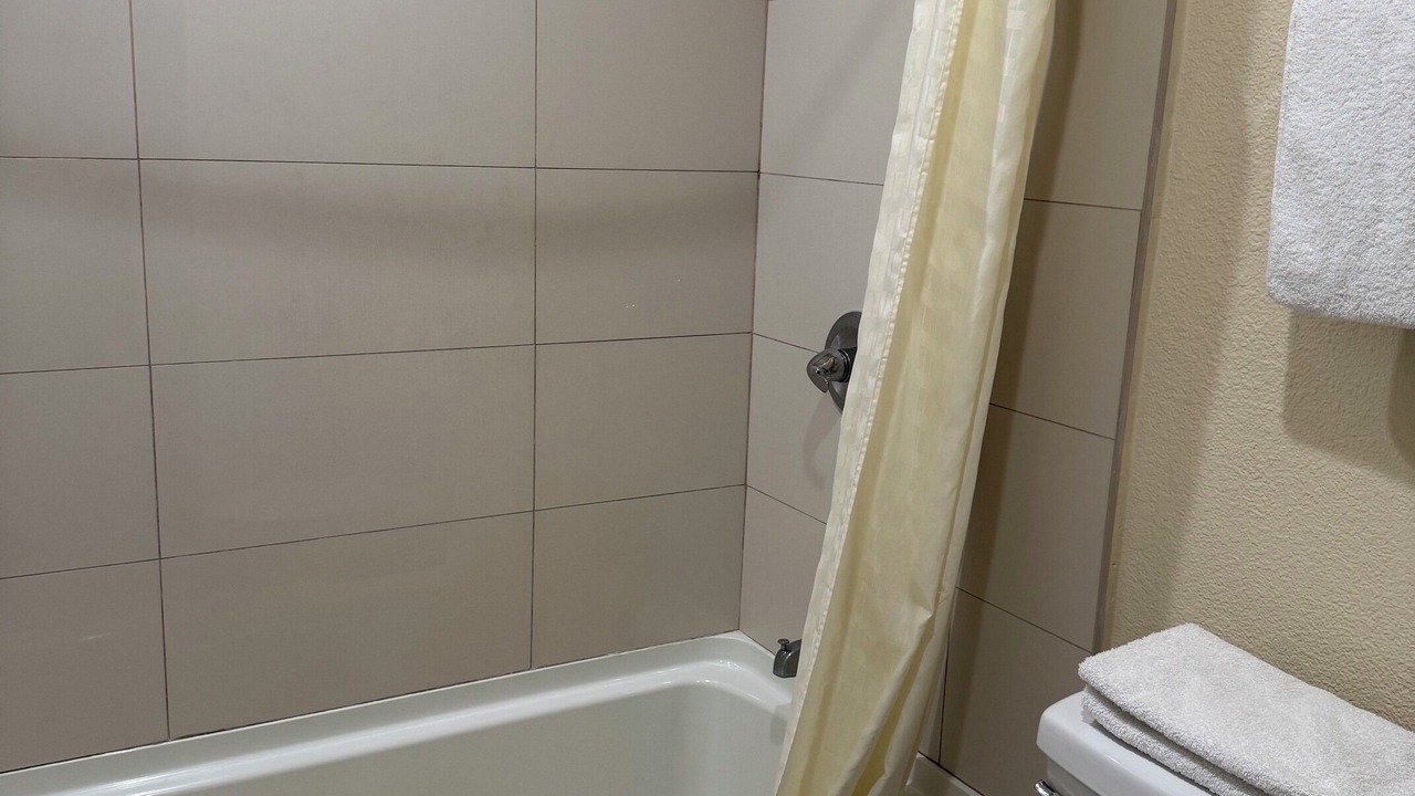 Photo of Bathroom in Orange