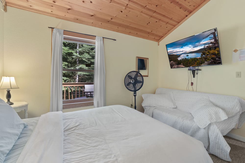 Photo of Bedroom in Strawberry