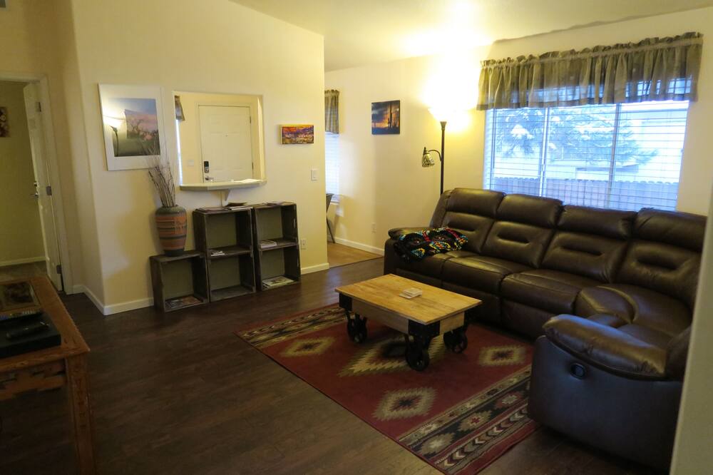 Photo of Livingroom in Tusayan