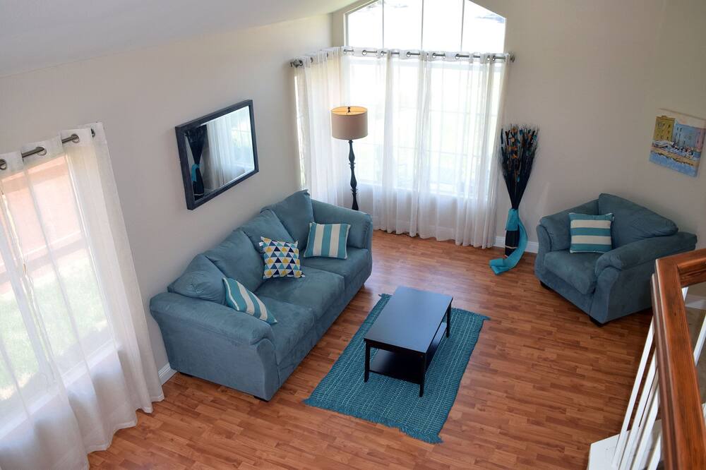 Photo of Livingroom in Temecula