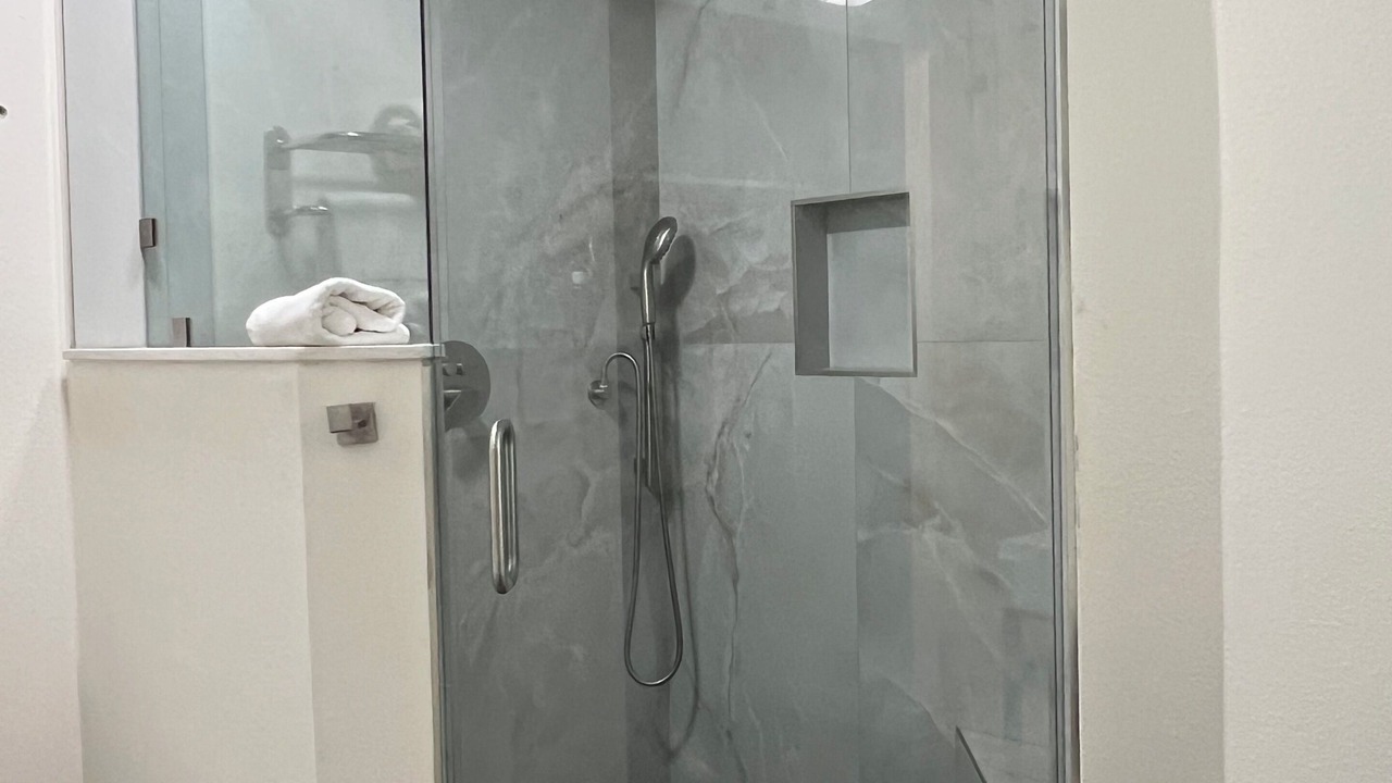 Photo of Bathroom in Weed