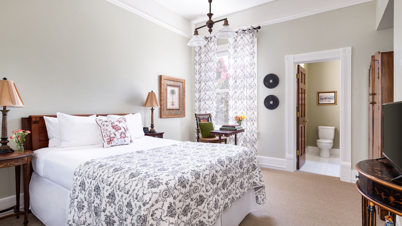 Photo of Bedroom in Downtown