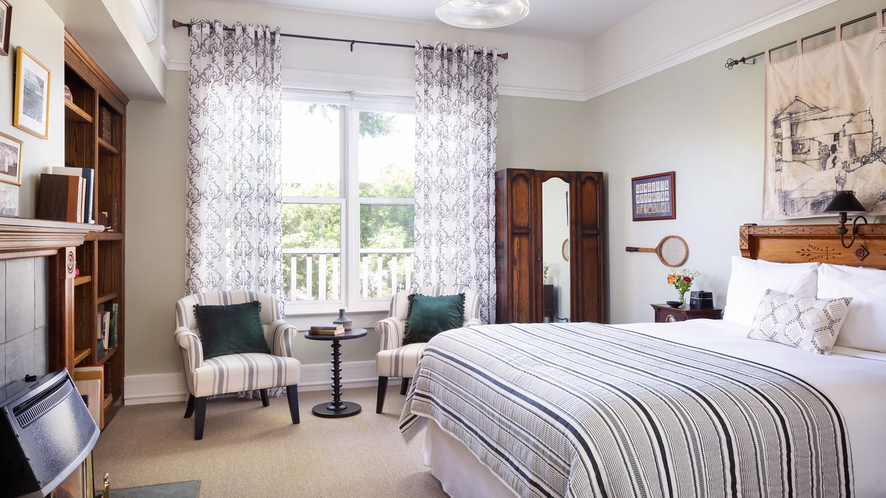 Photo of Bedroom in Downtown