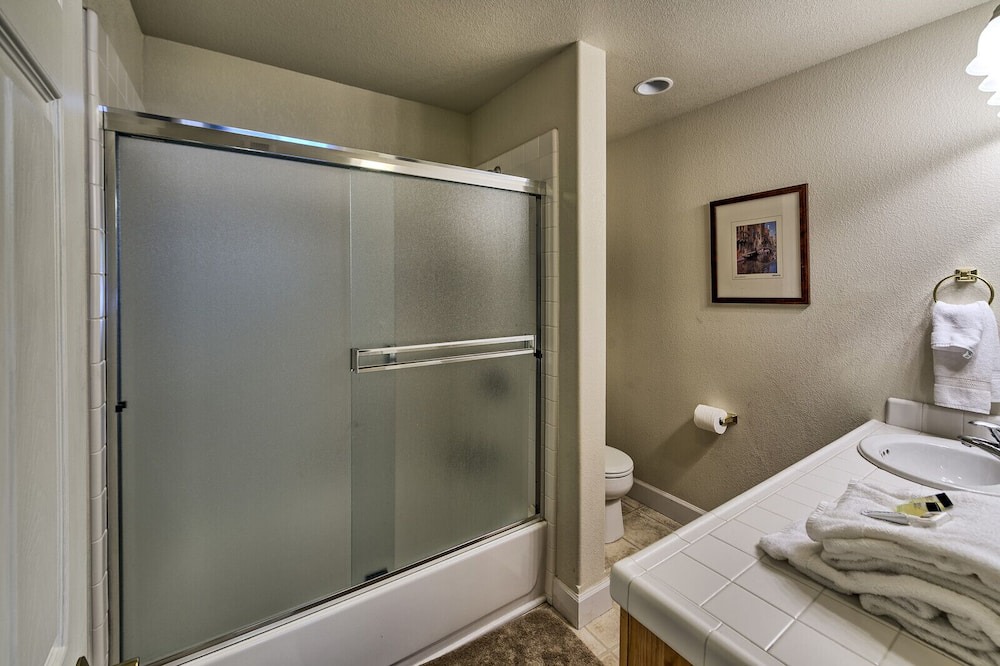 Photo of Bathroom in Forest Meadows
