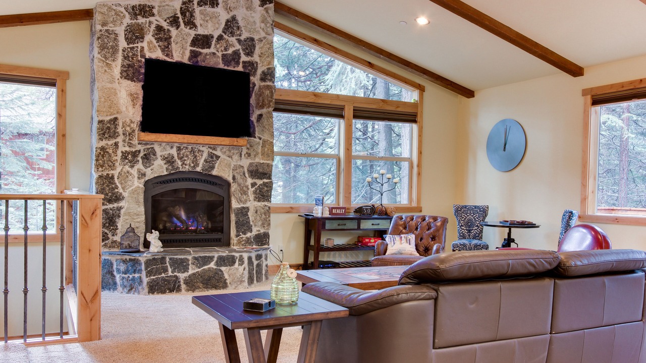 Photo of Livingroom in Tahoma