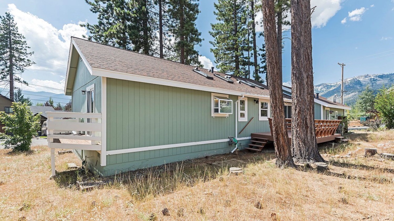 Photo of Outdoor in Mountain View Estates