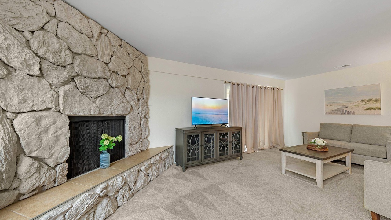 Photo of Livingroom in Imperial Beach