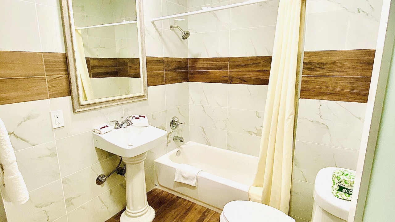 Photo of Bathroom in Whittier