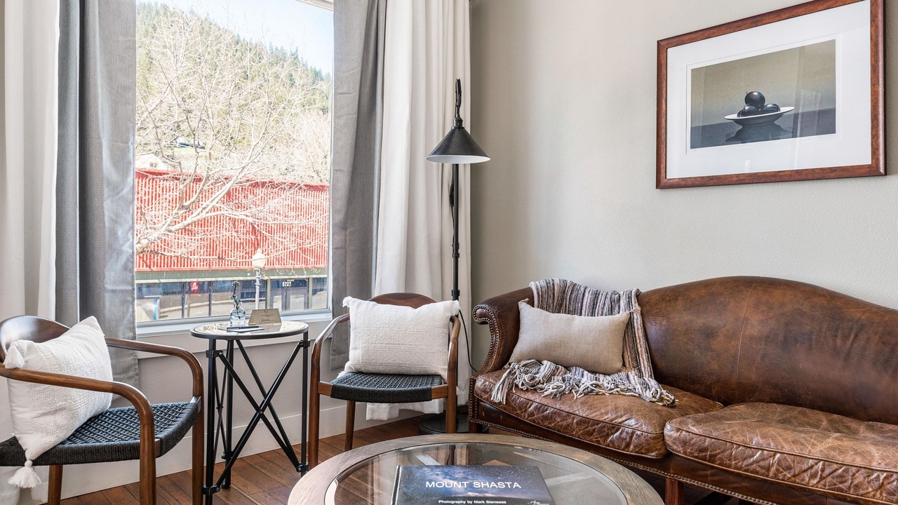 Photo of Bedroom in Dunsmuir