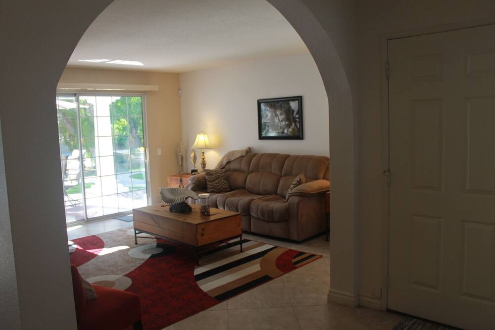 Photo of Livingroom in Palm Springs