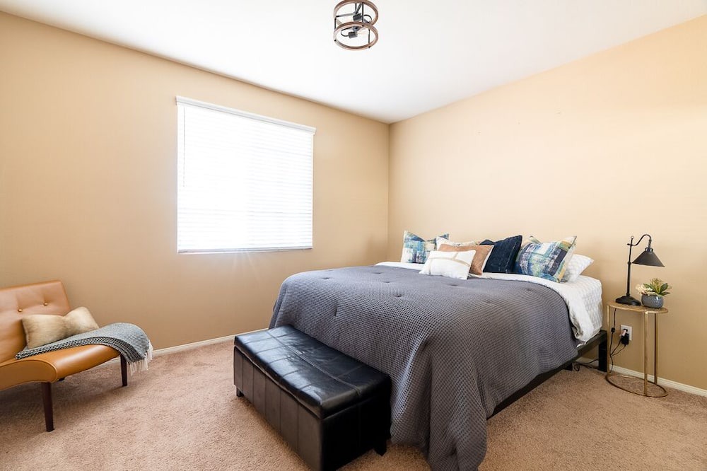 Photo of Bedroom in Menifee