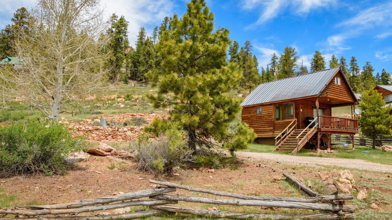 Photo of Outdoor in Meadow View Heights