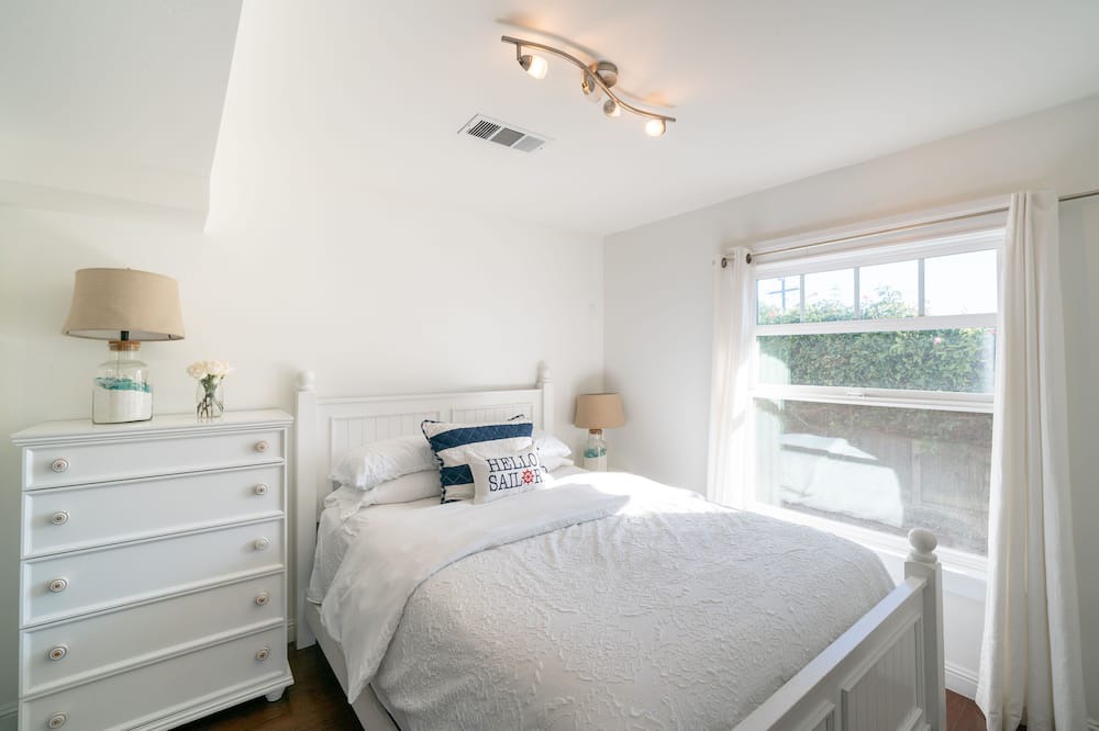 Photo of Bedroom in Shell Beach