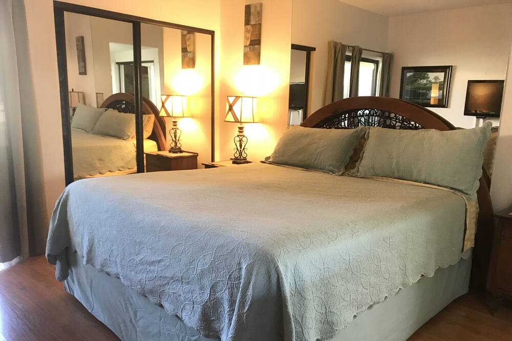 Photo of Bedroom in Palm Springs
