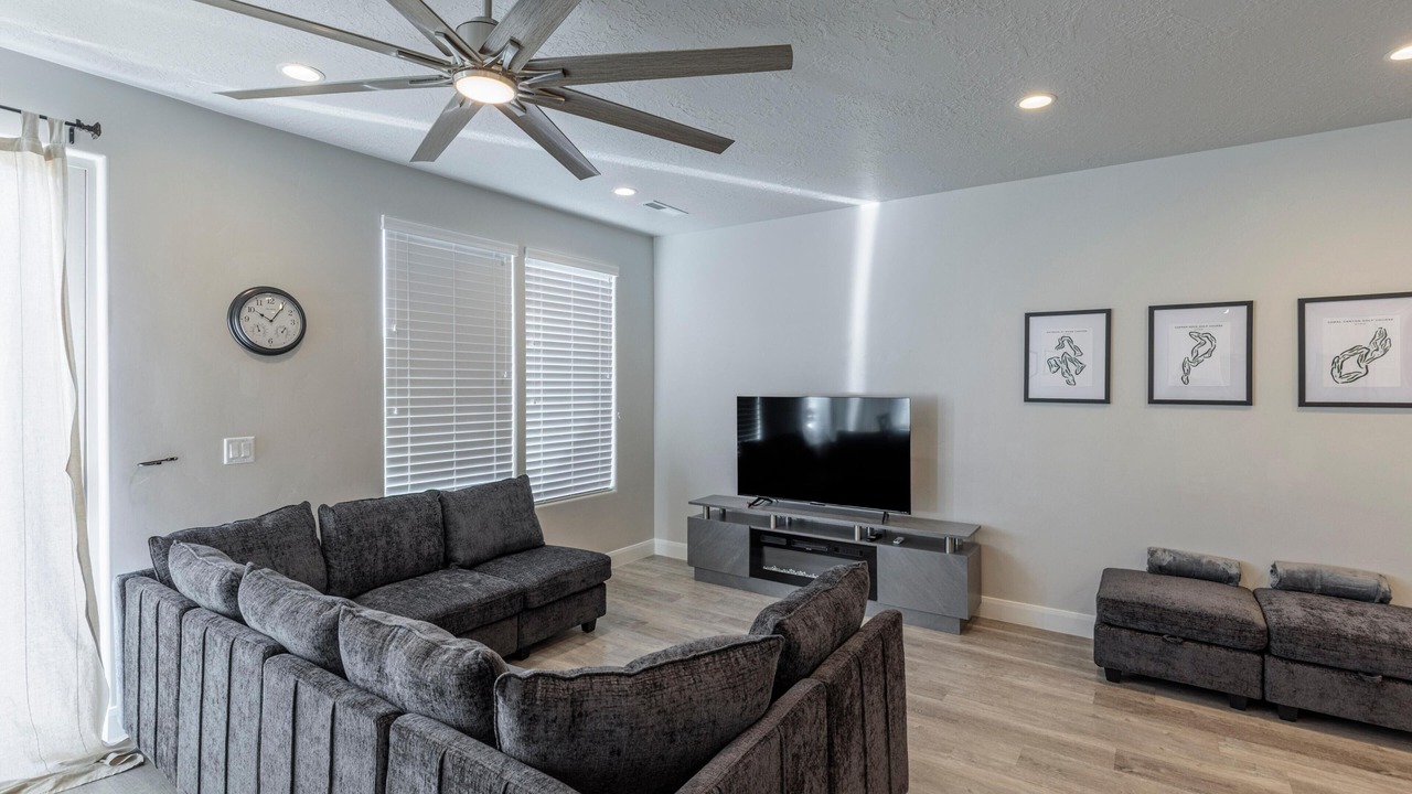 Photo of Livingroom in St. George