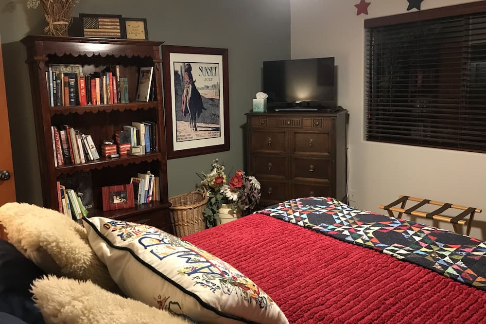 Photo of Bedroom in Atascadero
