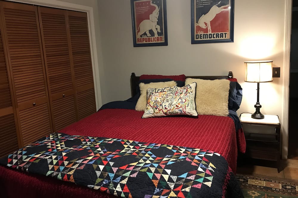 Photo of Bedroom in Atascadero