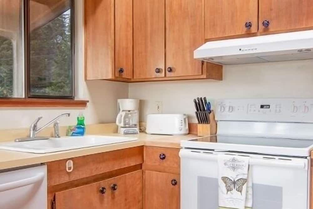 Photo of Kitchen in Anchor Bay
