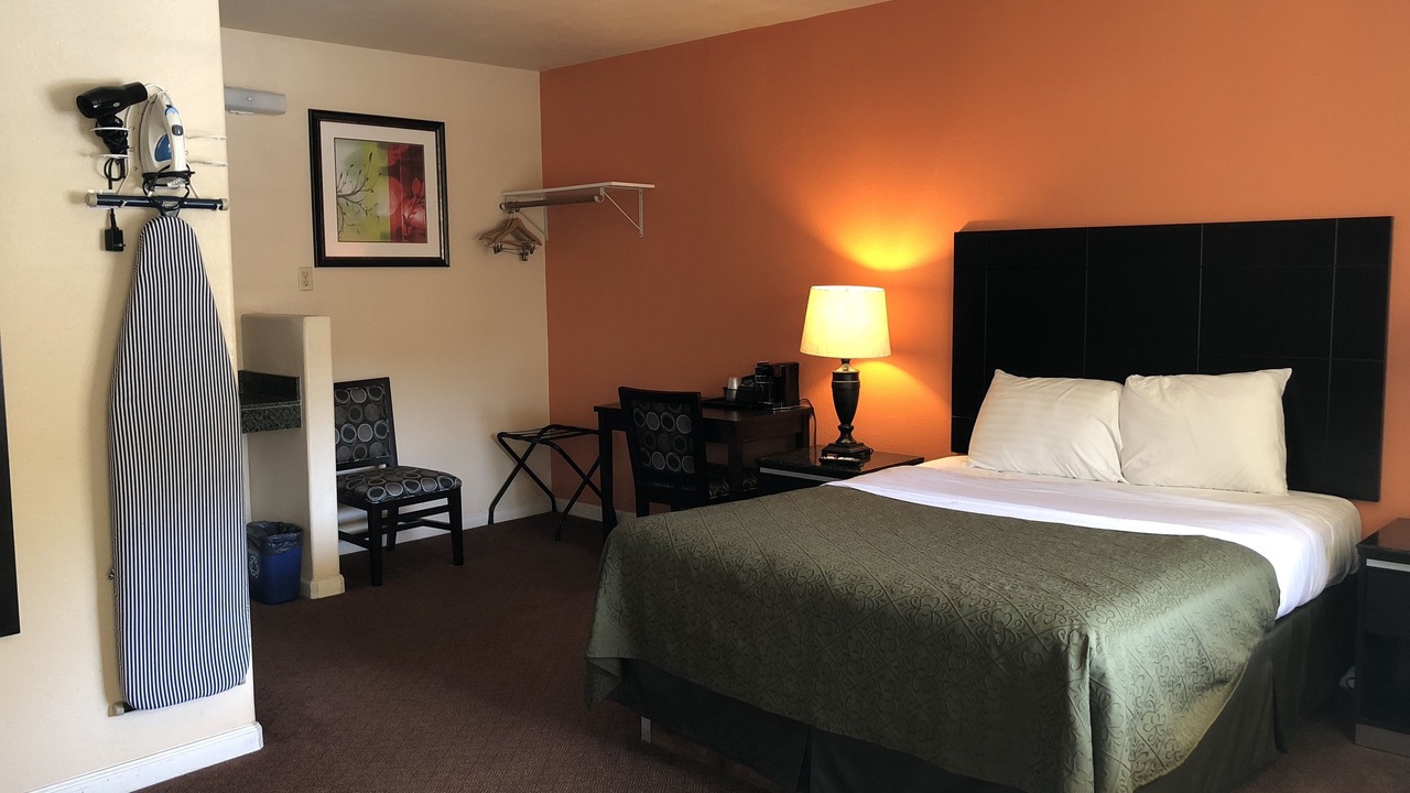 Photo of Bedroom in Arroyo Grande