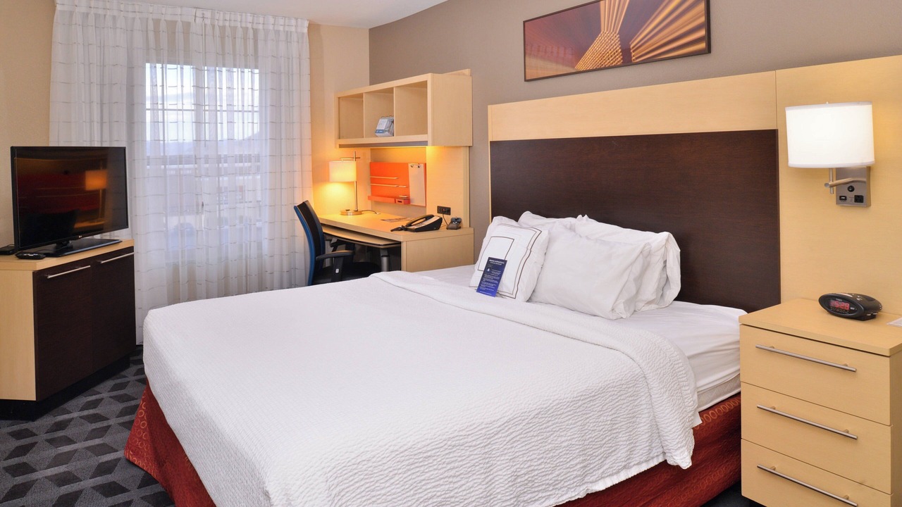 Photo of Bedroom in Green Valley