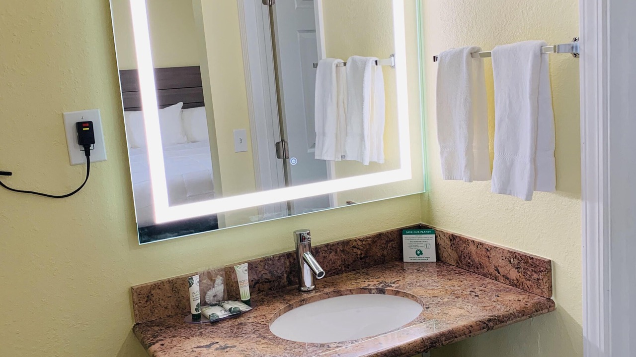 Photo of Bathroom in Cayucos