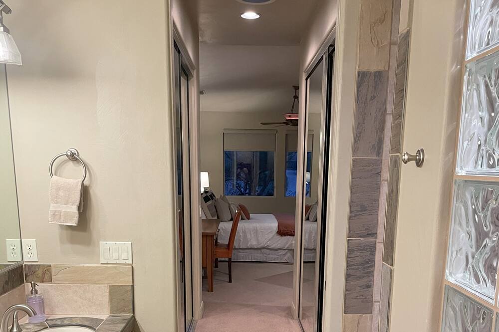 Photo of Bathroom in Lava Falls