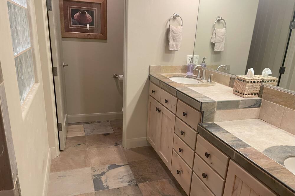 Photo of Bathroom in Lava Falls