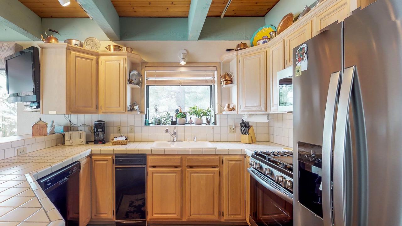 Photo of Kitchen in Tahoya Shores
