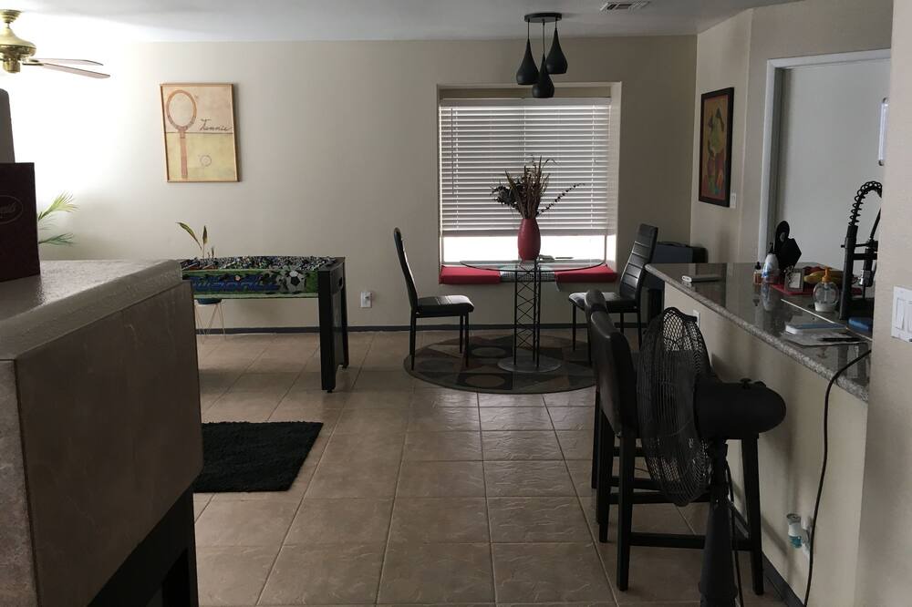 Photo of Livingroom in Centennial Hills