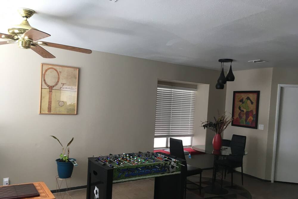 Photo of Livingroom in Centennial Hills
