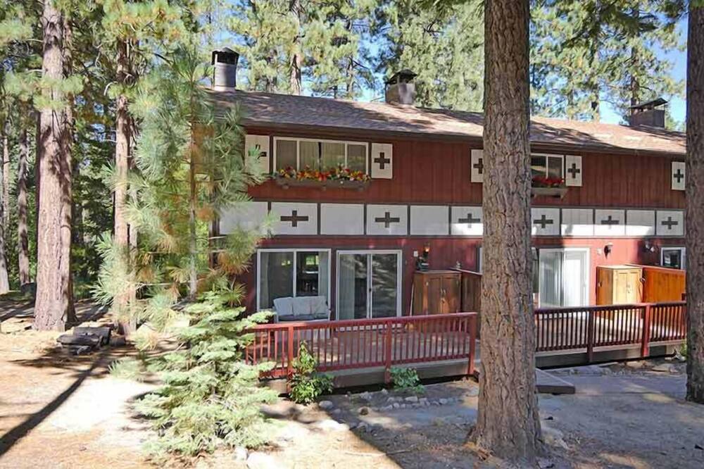 Photo of Outdoor in Al Tahoe