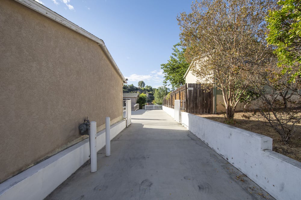 Photo of Outdoor in College West