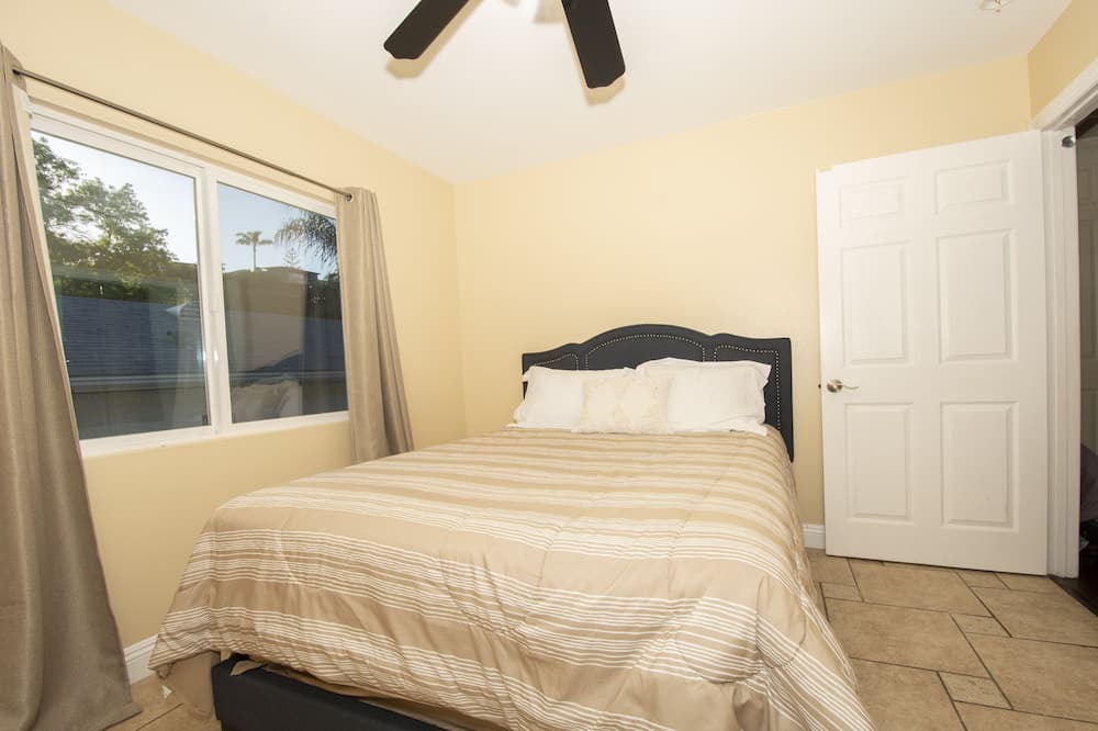 Photo of Bedroom in College West