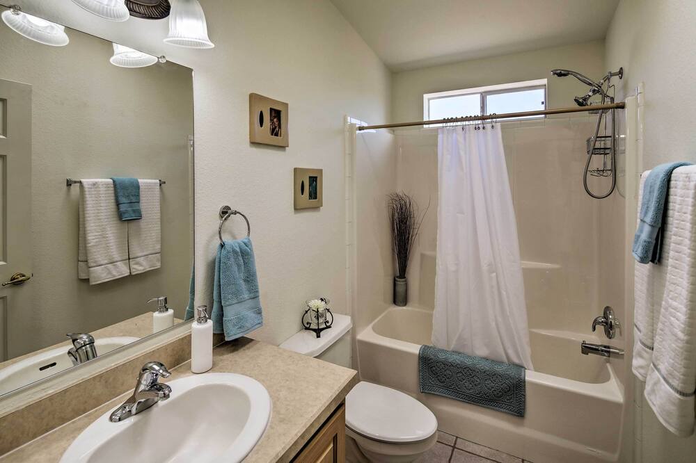 Photo of Bathroom in Sunridge Estates