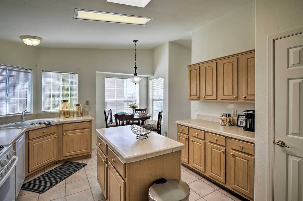 Photo of Kitchen in Sunridge Estates