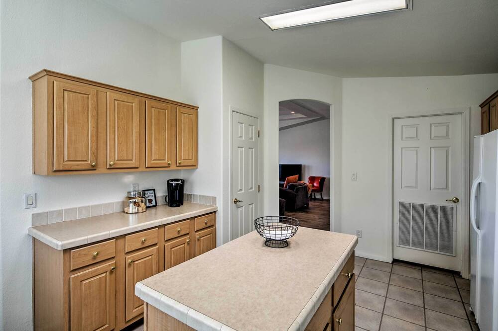 Photo of Kitchen in Sunridge Estates