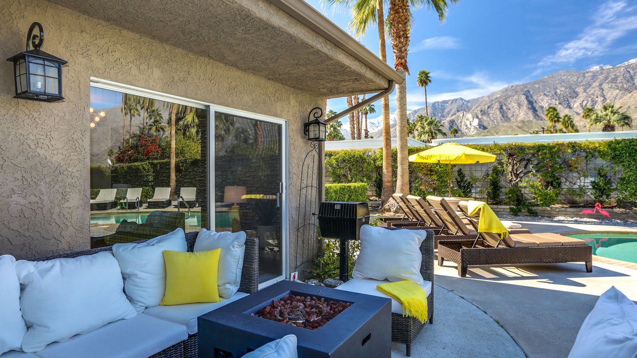 Photo of Patio Balcony in Twin Palms