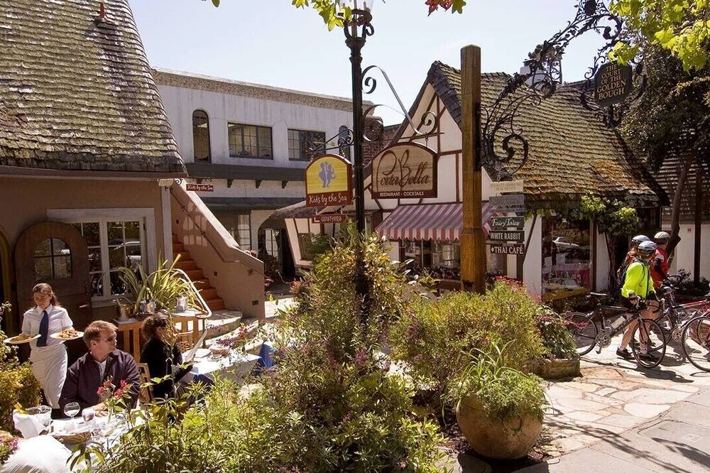 Photo of Others in Northwest Carmel