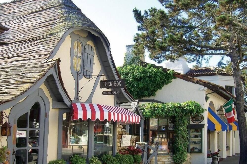 Photo of Others in Northwest Carmel