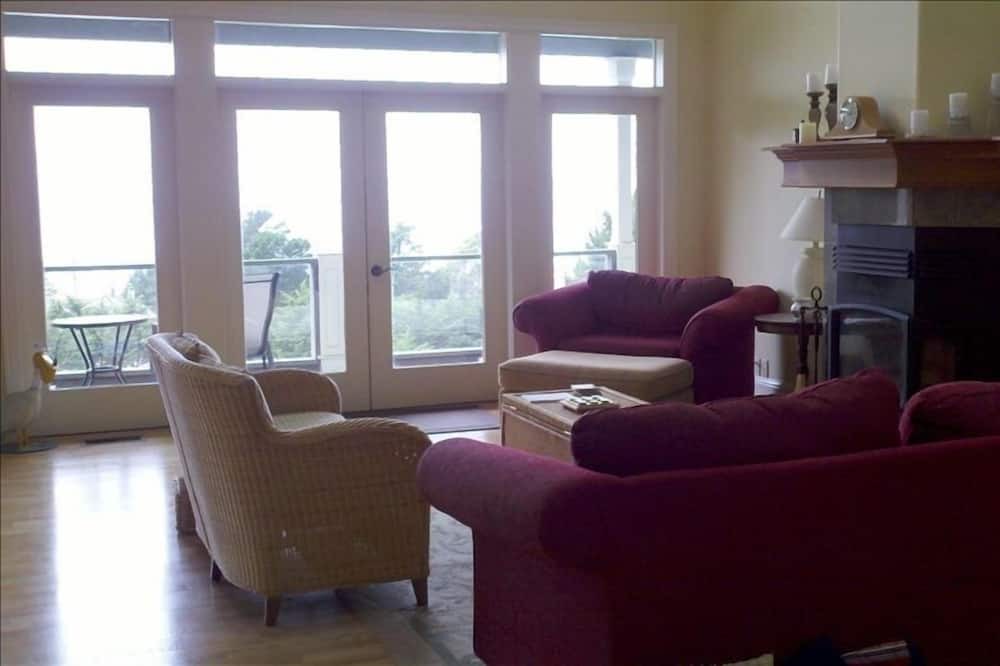 Photo of Patio Balcony in Baywood-Los Osos