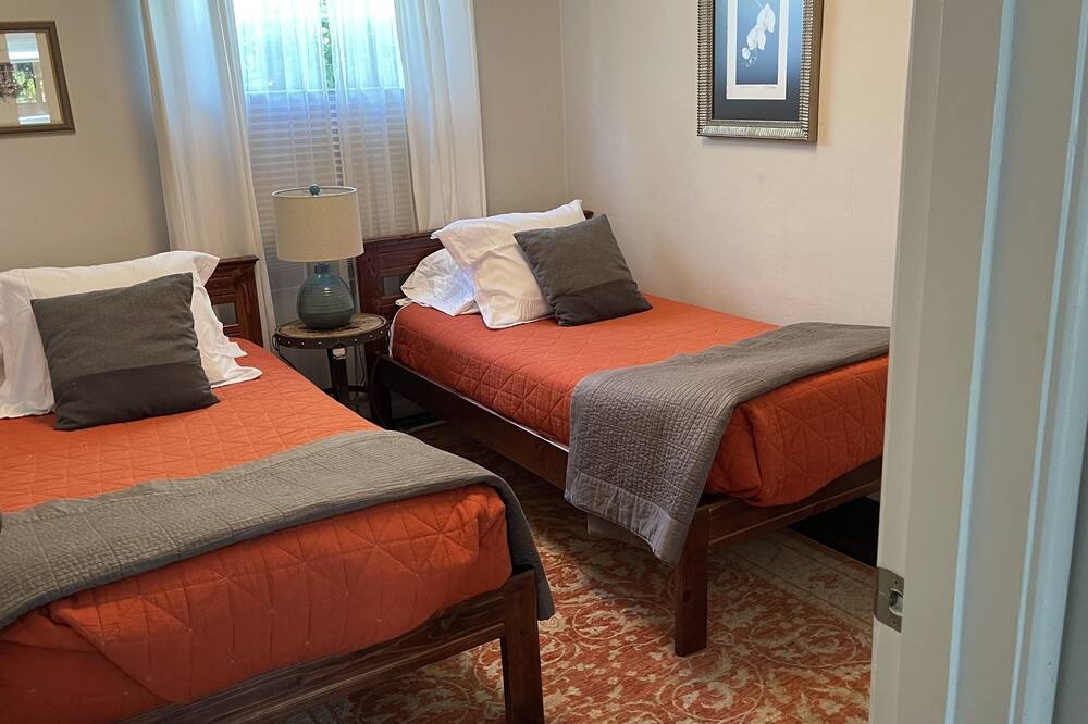 Photo of Bedroom in North Central