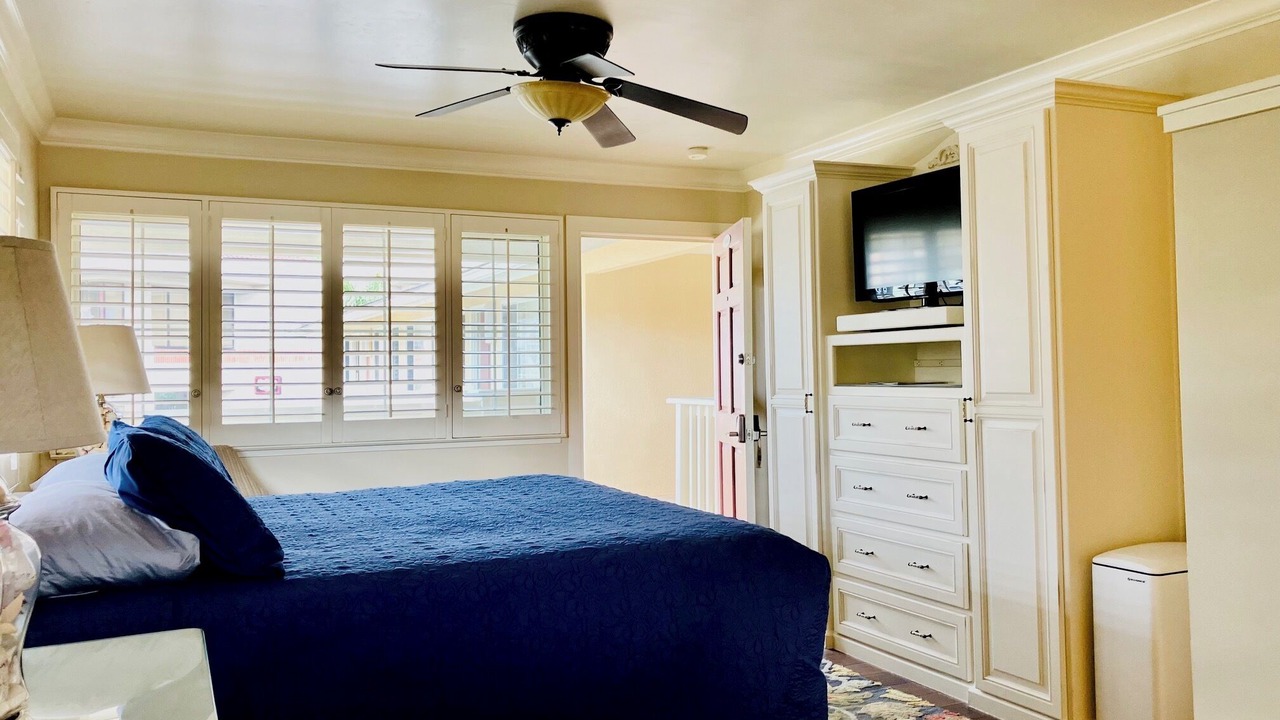 Photo of Bedroom in Downtown